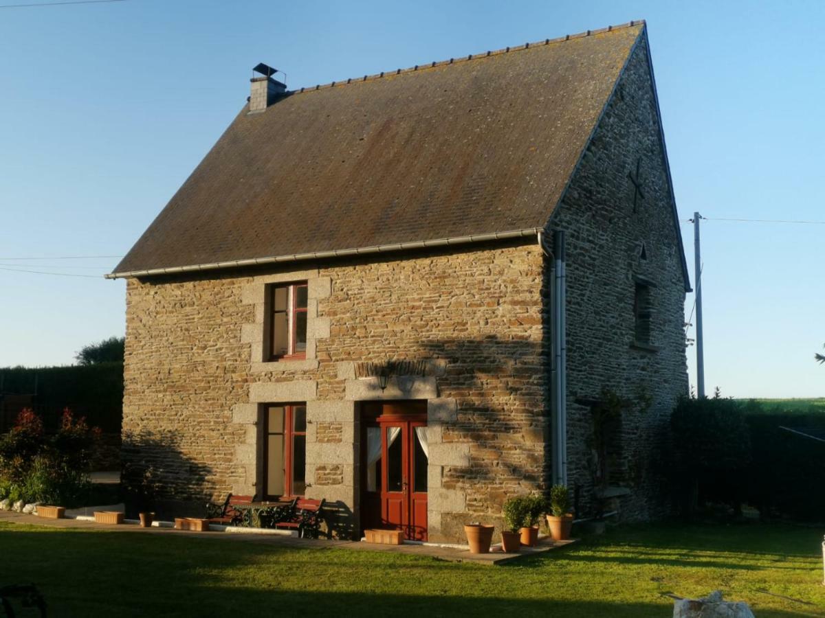 La Loctais Villa Les Portes du Coglais Exterior foto
